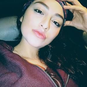 Meet your Posher, Ivette